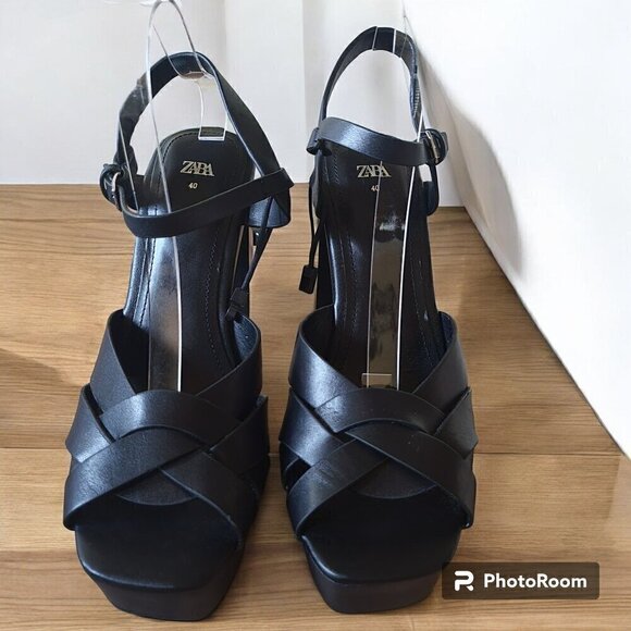ZARA Black Leather High Heel  Crisscross Straps Platforms EU 40 - Picture 2 of 9